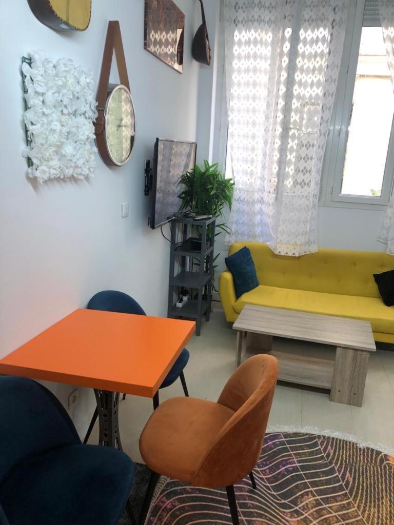 Apartamento Studyo Cosy 400 Metre Sacre Ceour París Exterior foto